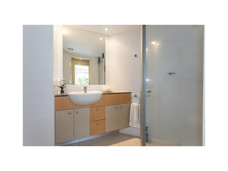 324/21 Cypress Avenue, Surfers Paradise QLD 4217