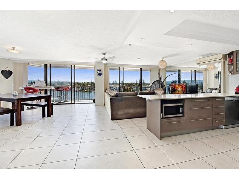 16/37 Monaco Street, Broadbeach QLD 4218