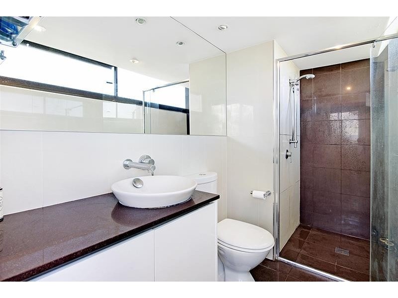 16/37 Monaco Street, Broadbeach QLD 4218