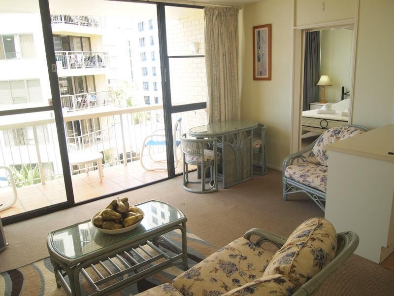 20 – 22 Trickett Street “Surfers Paradise Beach Units”, Surfers Paradise QLD 4217