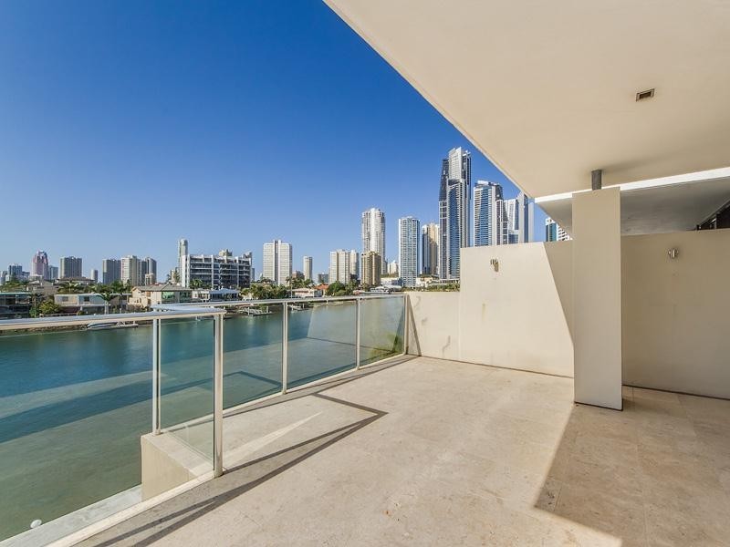 66a Sunrise Boulevard, Surfers Paradise QLD 4217