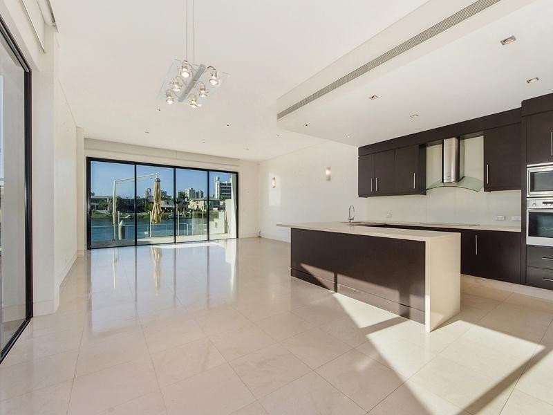 66a Sunrise Boulevard, Surfers Paradise QLD 4217