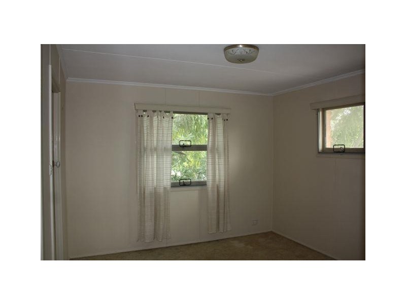 7 Leonard Avenue, Surfers Paradise QLD 4217