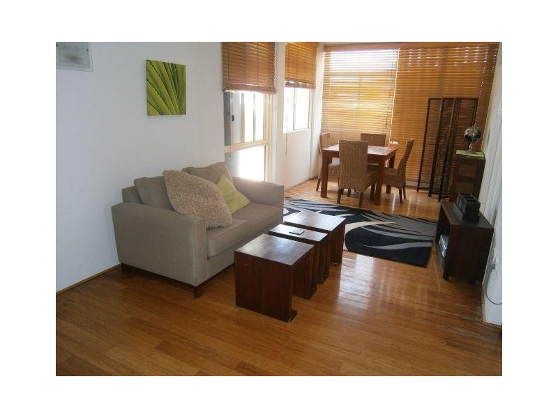 2D/34 Hanlan Street, Surfers Paradise QLD 4217