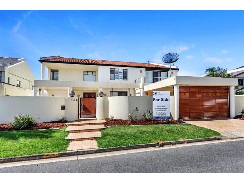 104 Commodore Drive, Paradise Waters QLD 4217