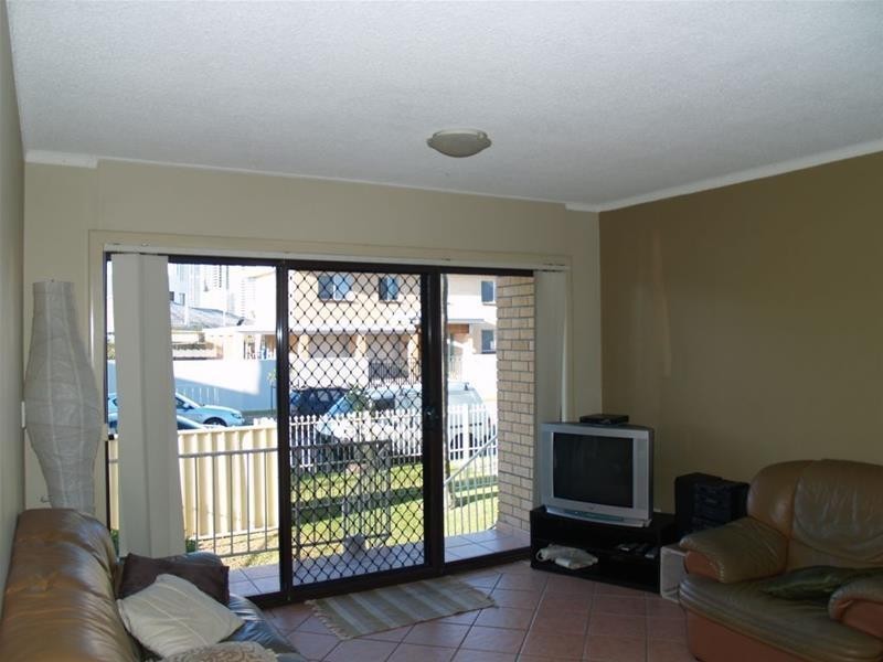 28 Sunrise Boulevard, Surfers Paradise QLD 4217