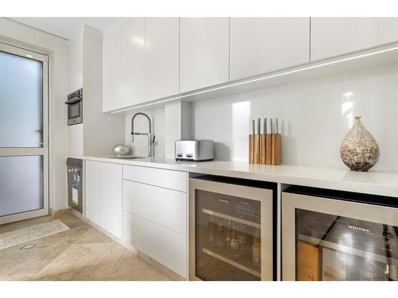 24 Paradise Place, Surfers Paradise QLD 4217