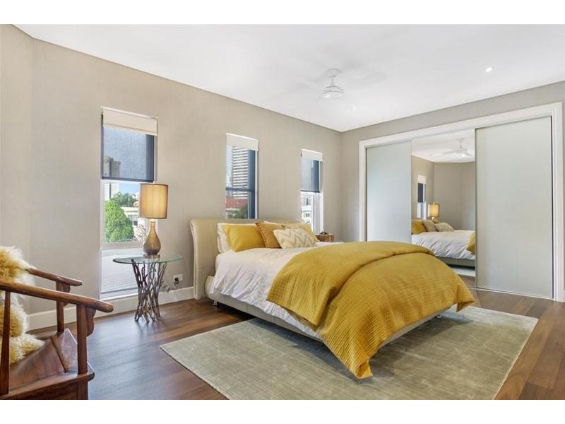 24 Paradise Place, Surfers Paradise QLD 4217