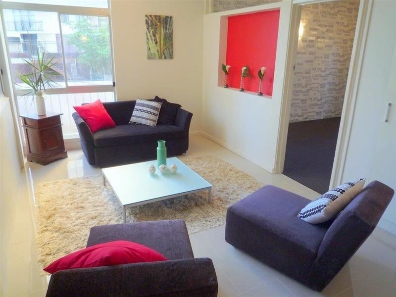 34 Hanlan Street, Surfers Paradise QLD 4217