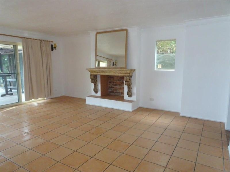 1/191 Stanhill Drive, Chevron Island QLD 4217