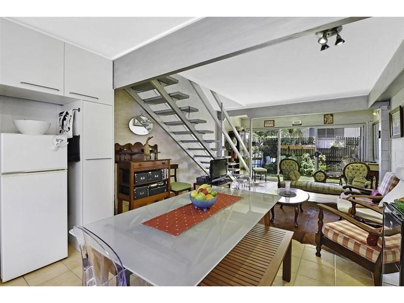 1/23 River Terrace, Surfers Paradise QLD 4217