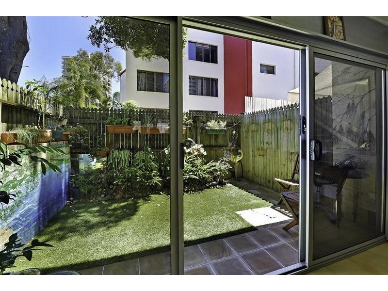 1/23 River Terrace, Surfers Paradise QLD 4217