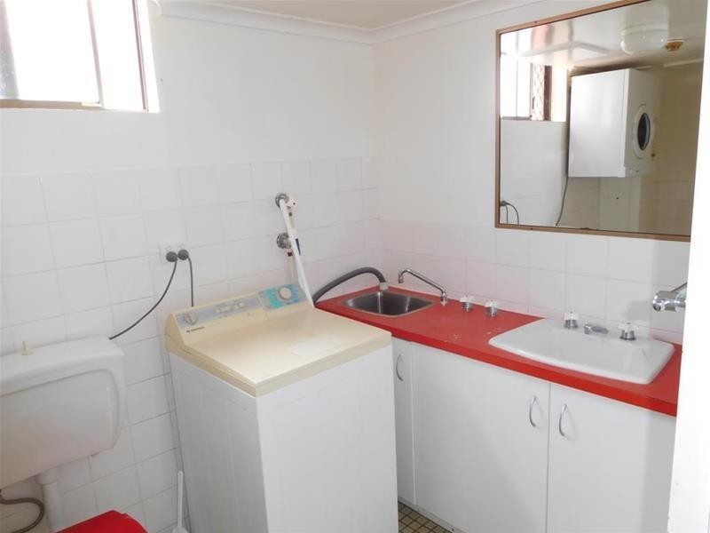 “Enderley Gardens” Enderley Avenue, Surfers Paradise QLD 4217