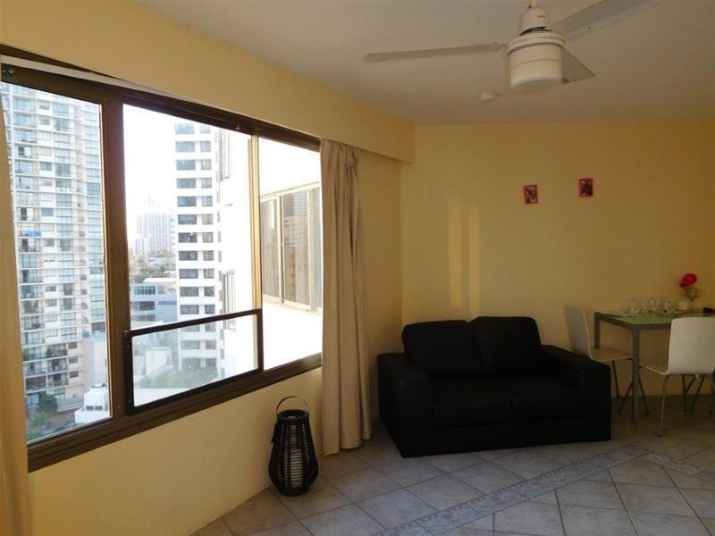 1002/8 Trickett Street, Surfers Paradise QLD 4217