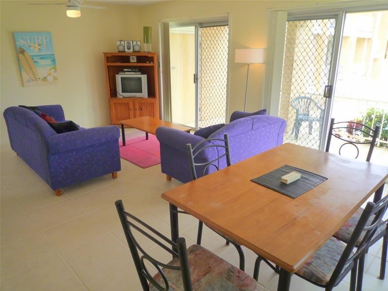 10 Sunrise Boulevard “Sunrise Chalet”, Surfers Paradise QLD 4217