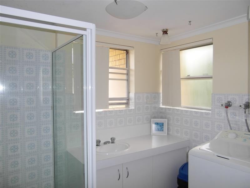 10 Sunrise Boulevard “Sunrise Chalet”, Surfers Paradise QLD 4217