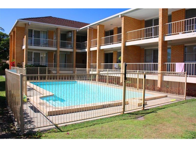 10 Sunrise Boulevard “Sunrise Chalet”, Surfers Paradise QLD 4217