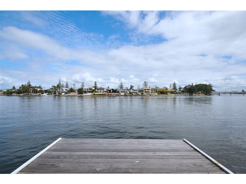 2964 Gold Coast Highway ‘Clarendon’, Surfers Paradise QLD 4217