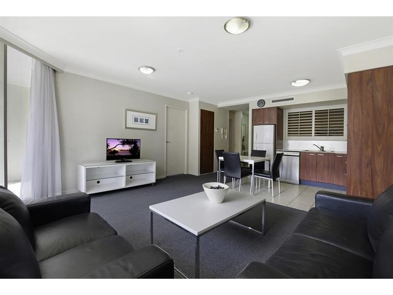 23  Ferny Avenue, Surfers Paradise QLD 4217