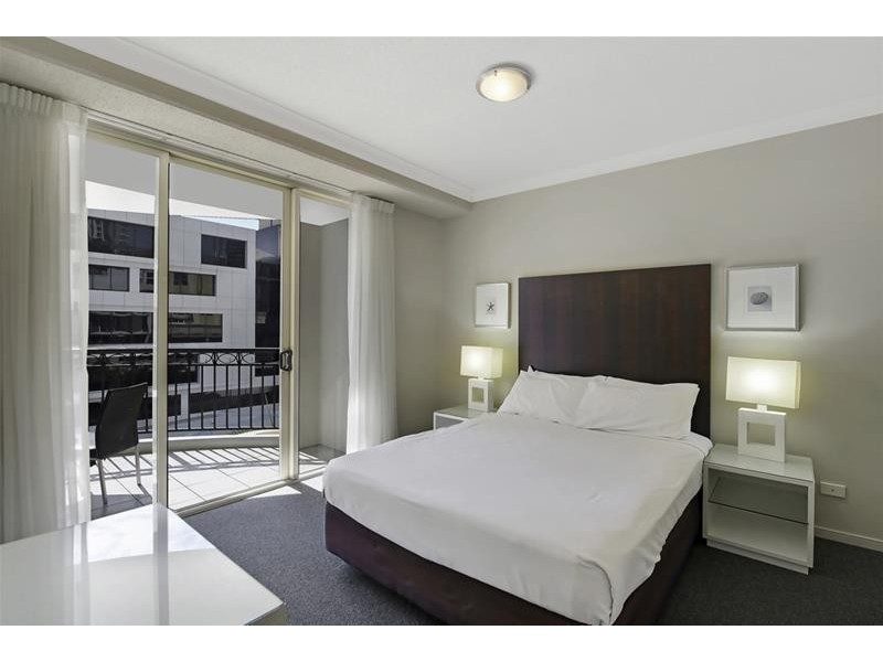 23  Ferny Avenue, Surfers Paradise QLD 4217