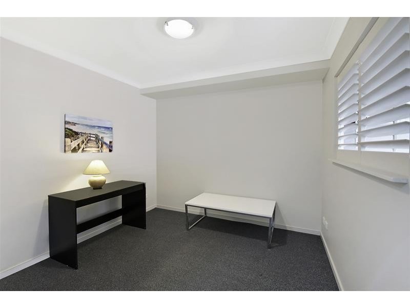 23  Ferny Avenue, Surfers Paradise QLD 4217