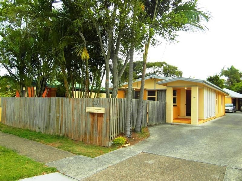 112a Pohlman Street, Southport QLD 4215