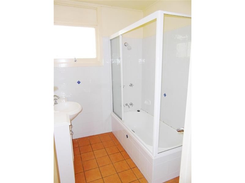 112a Pohlman Street, Southport QLD 4215