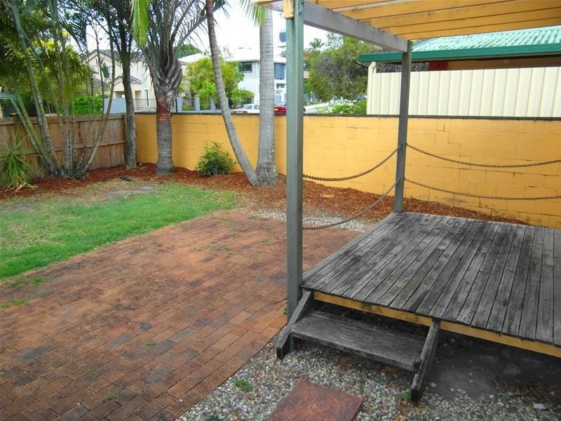 112a Pohlman Street, Southport QLD 4215