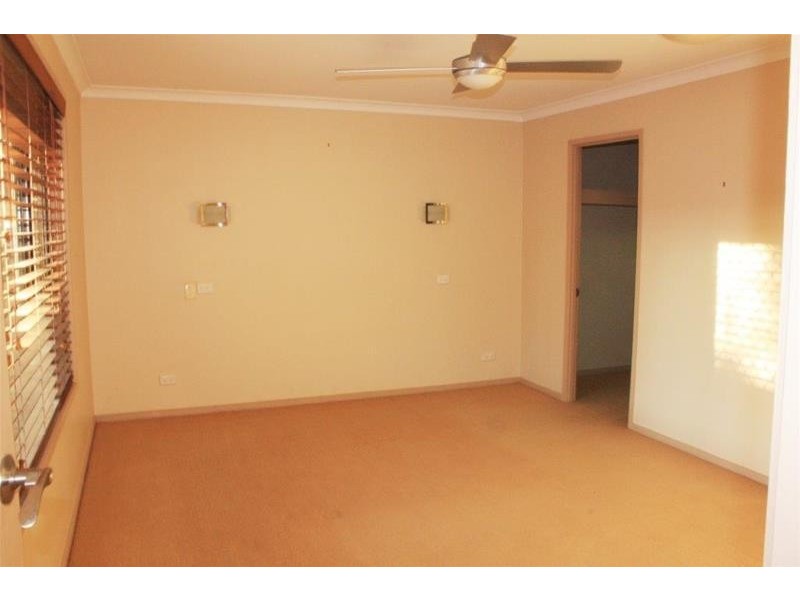 14 Lothian Avenue, Sorrento QLD 4217