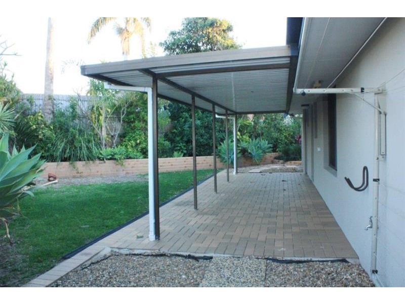 14 Lothian Avenue, Sorrento QLD 4217