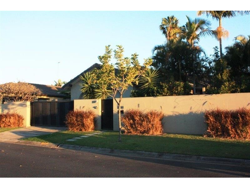 14 Lothian Avenue, Sorrento QLD 4217