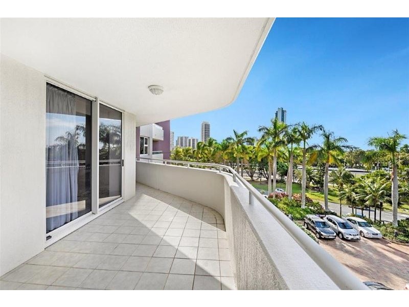 13/12 Commodore Drive, Paradise Waters QLD 4217