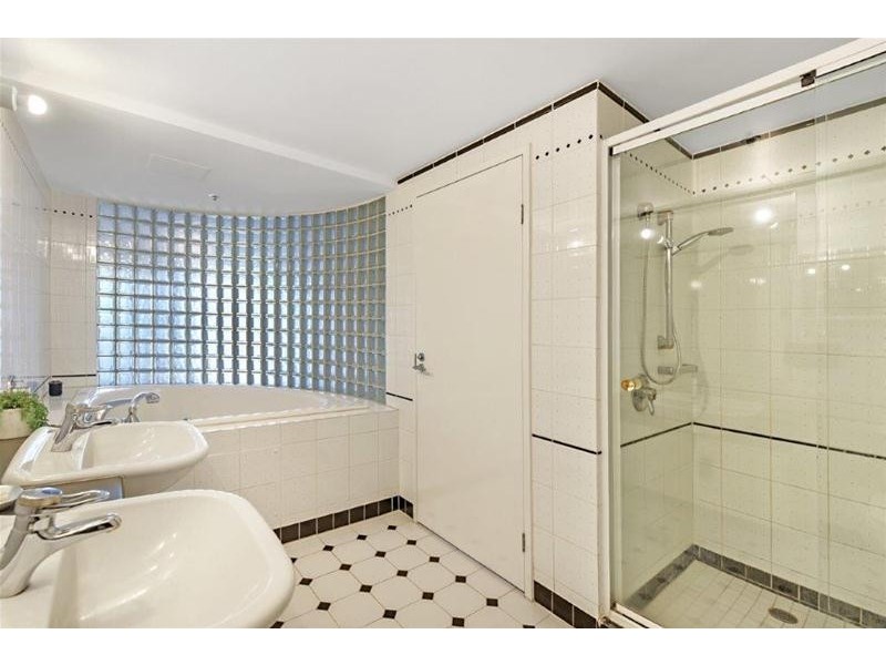 13/12 Commodore Drive, Paradise Waters QLD 4217