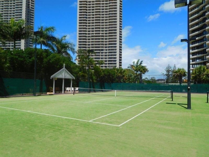 13/12 Commodore Drive, Paradise Waters QLD 4217