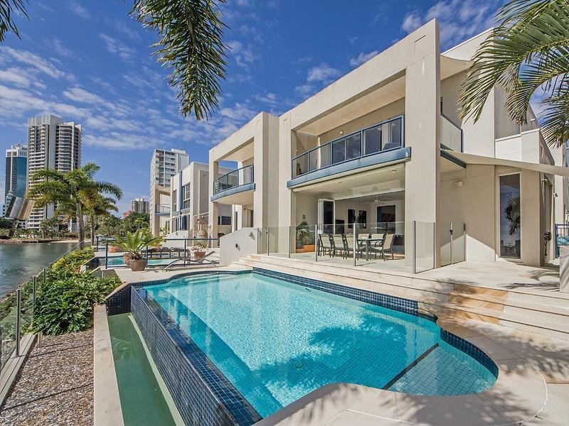 68 Sunrise Boulevard, Surfers Paradise QLD 4217