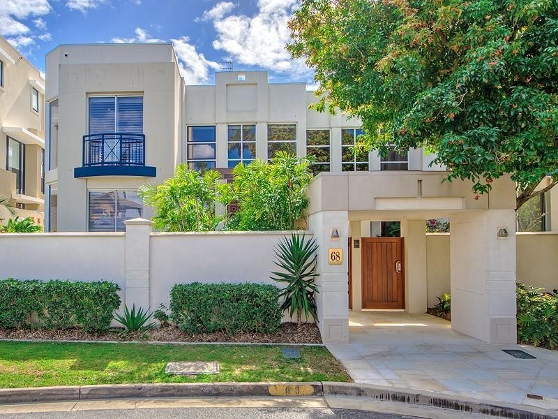68 Sunrise Boulevard, Surfers Paradise QLD 4217