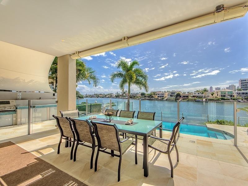 68 Sunrise Boulevard, Surfers Paradise QLD 4217