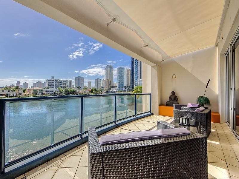 68 Sunrise Boulevard, Surfers Paradise QLD 4217