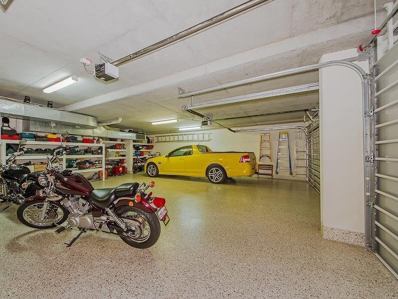 68 Sunrise Boulevard, Surfers Paradise QLD 4217