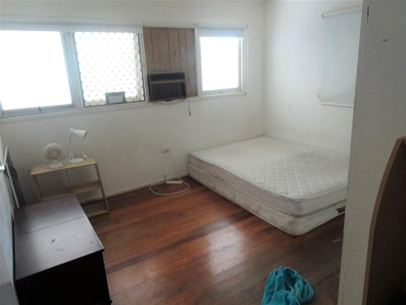 10 College Avenue, Southport QLD 4215