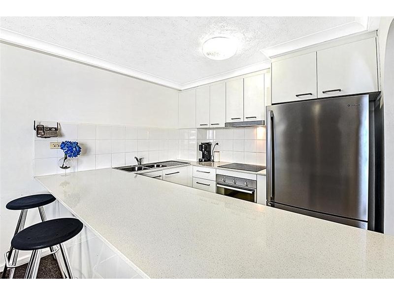 2411 ‘Beachcomber’ 18 Hanlan Street, Surfers Paradise QLD 4217