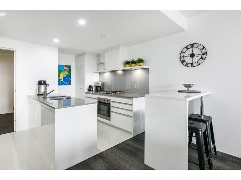 1267/9 Ferny Avenue, Surfers Paradise QLD 4217