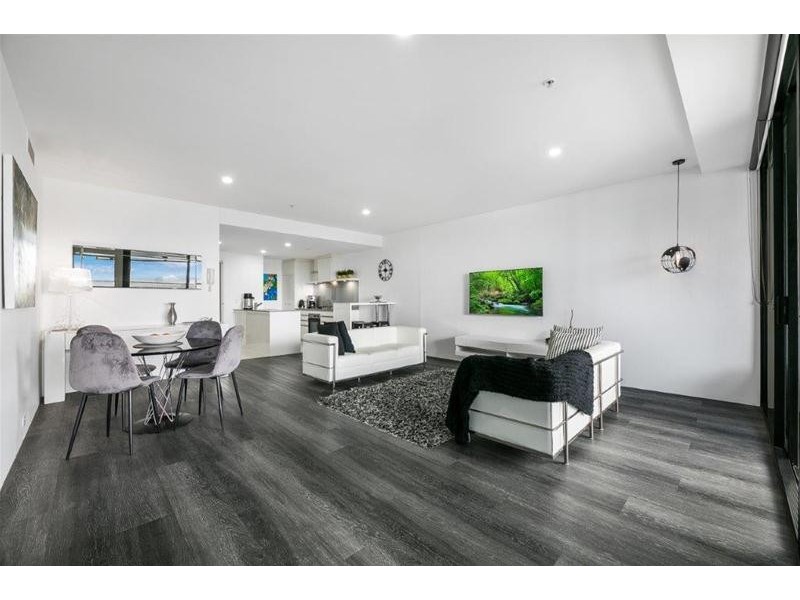 1267/9 Ferny Avenue, Surfers Paradise QLD 4217