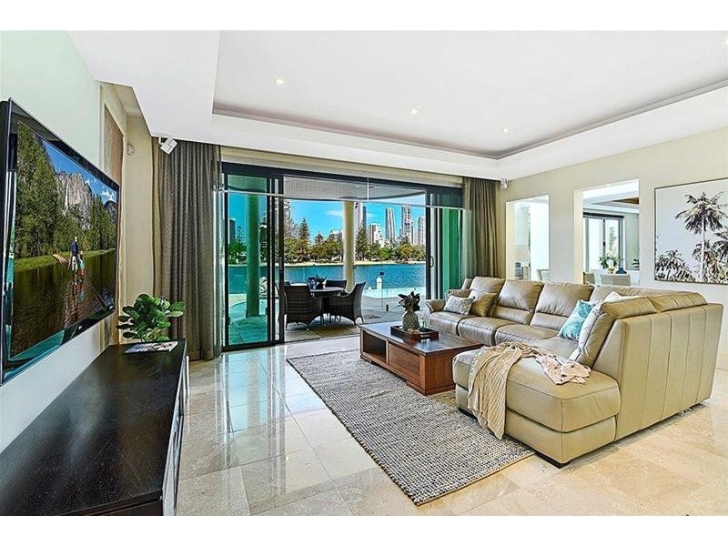 50 Admiralty Drive, Paradise Waters QLD 4217