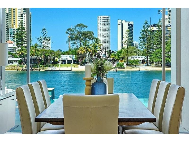 50 Admiralty Drive, Paradise Waters QLD 4217