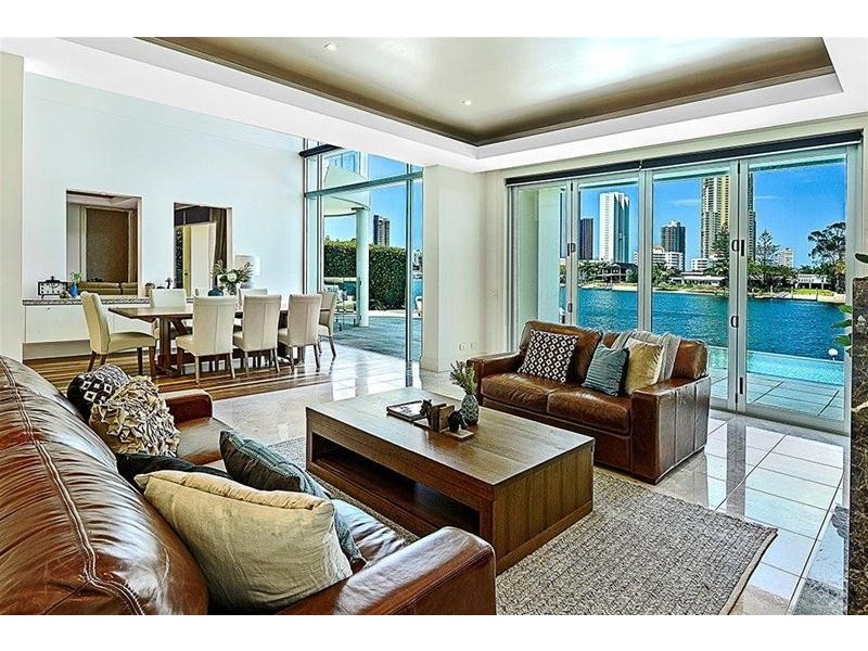 50 Admiralty Drive, Paradise Waters QLD 4217