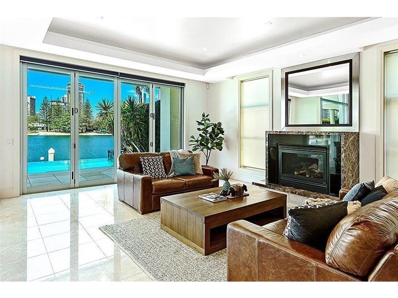 50 Admiralty Drive, Paradise Waters QLD 4217