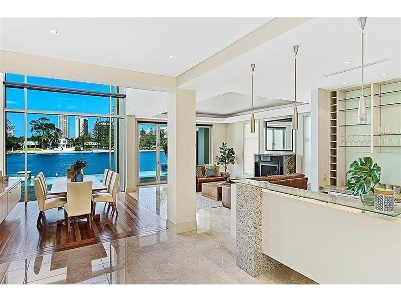 50 Admiralty Drive, Paradise Waters QLD 4217