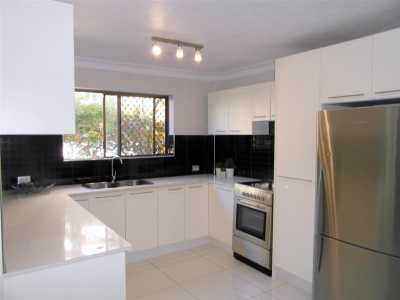 1/13 Aubrey Street, Surfers Paradise QLD 4217