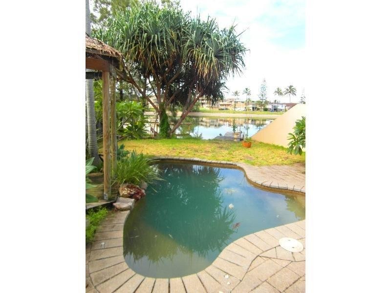 41 Sunrise Boulevard, Surfers Paradise QLD 4217